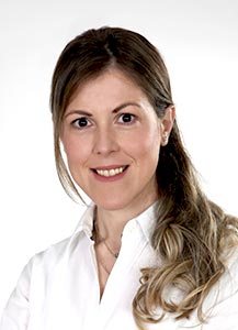 Zahnärztin Laura R. Poppitz